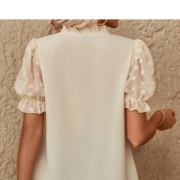 NIP Solid Swiss Dot Blouse, Elegant V Neck Lettuce Trim Short Sleeve Blouse MED - Picture 4 of 4